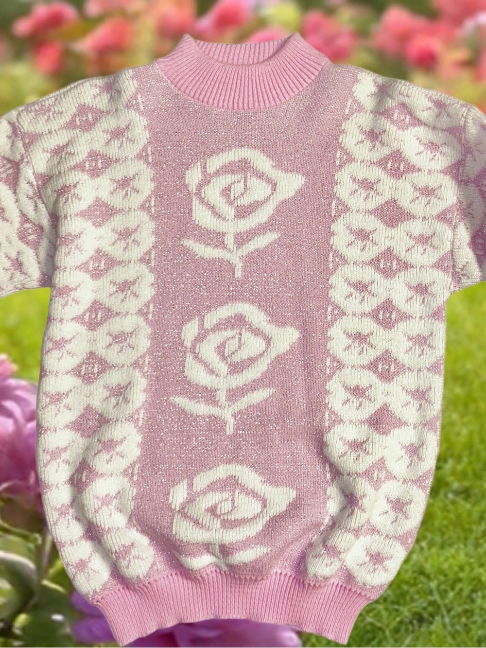 Private Eyes ~ USA ~ Large ~ Pink/ White/ Silver Metallic Thread ~ Rose Sweater